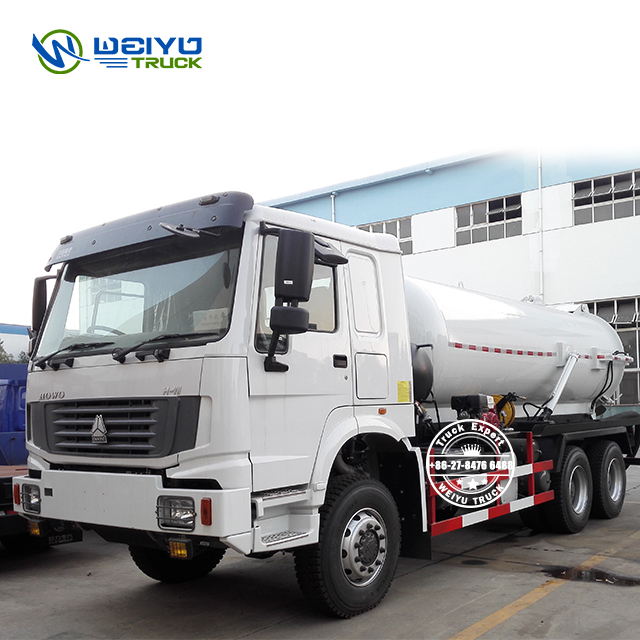 Howo 6X6 Vacuum Tanker Truck