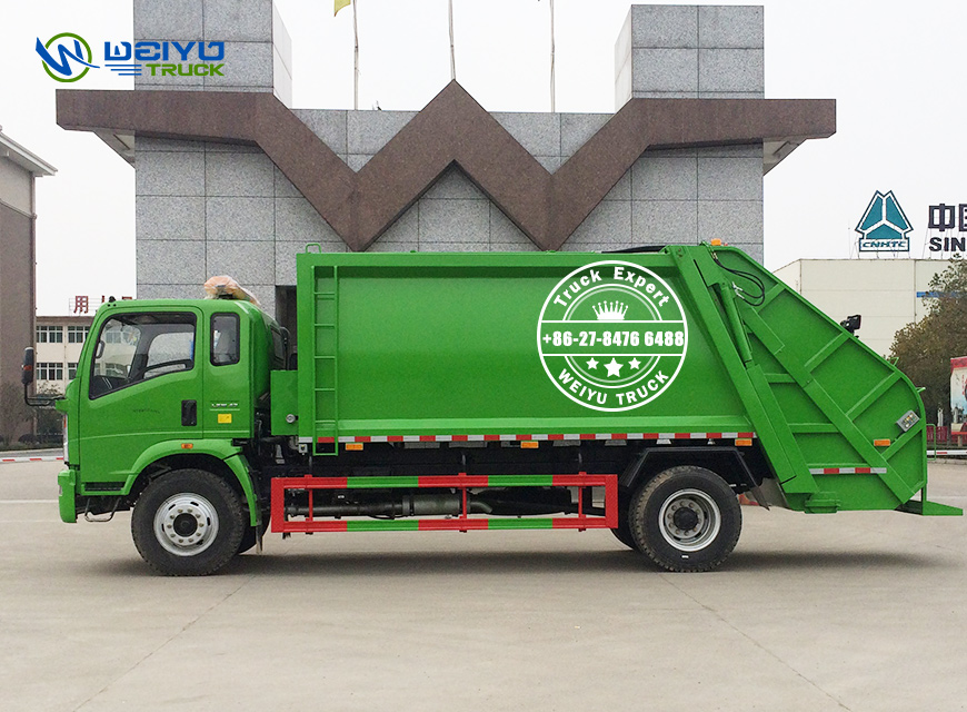 HOWO 12 CBM Waste Connector truck