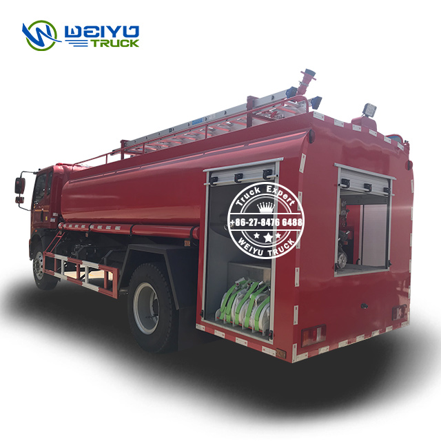 Sinotruk HOWO 6 Wheels 8 CBM 8000Liters Fire Water Sprinkler Truck 