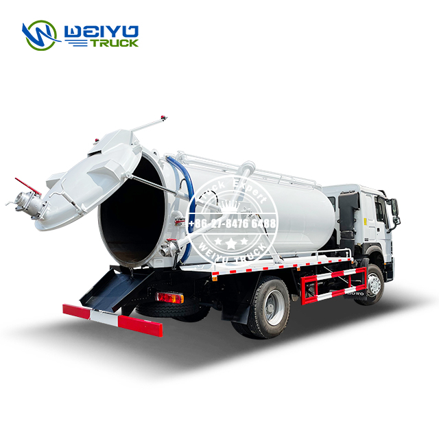 SINOTRUK 266HP 12CBM Waste Water Treatment Truck Sewage Tanker
