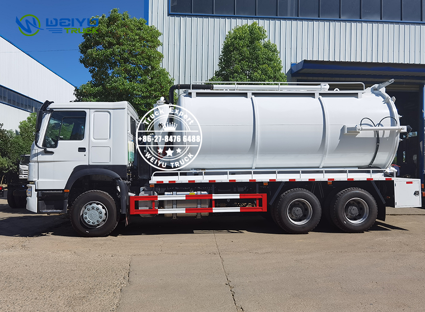 HOWO 16cbm Sewer Suction Vacuum Waste Collection Tanker