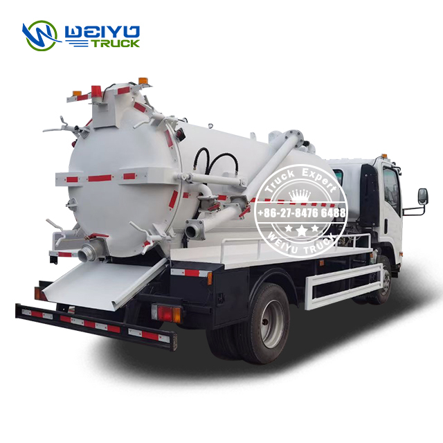 ISUZU 5000 Liters Sewage Collection Vacuum Septic Tanker Truck 